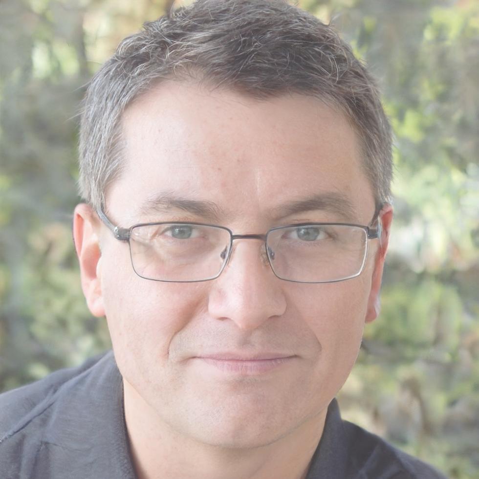 Finanzberater Henrik Drechsler